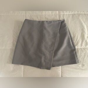 ABERCROMBIE & FITCH WRAP MINI SKORT SIZE SMALL